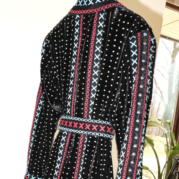 DODO BAR OR Siya Embellished Velvet Glitter Kimono - Picture 1 of 8